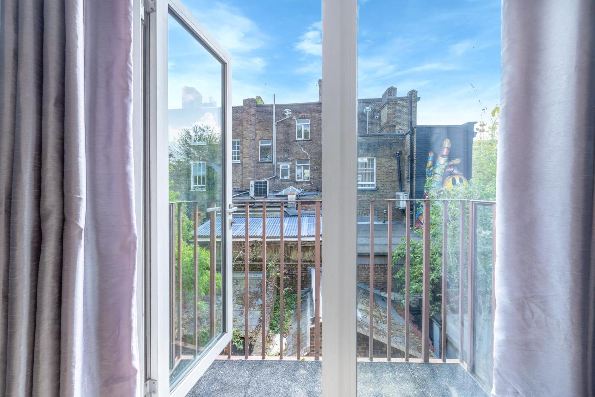 Magnificent 3Br Apt With Balcony Londyn Zewnętrze zdjęcie
