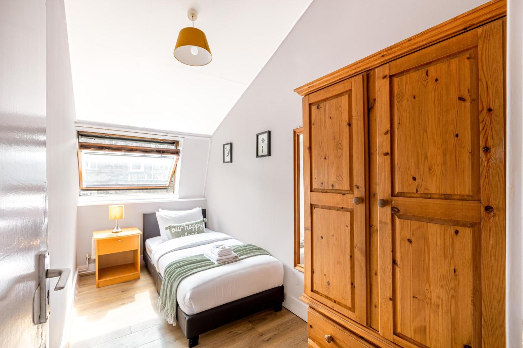 Magnificent 3Br Apt With Balcony Londyn Zewnętrze zdjęcie